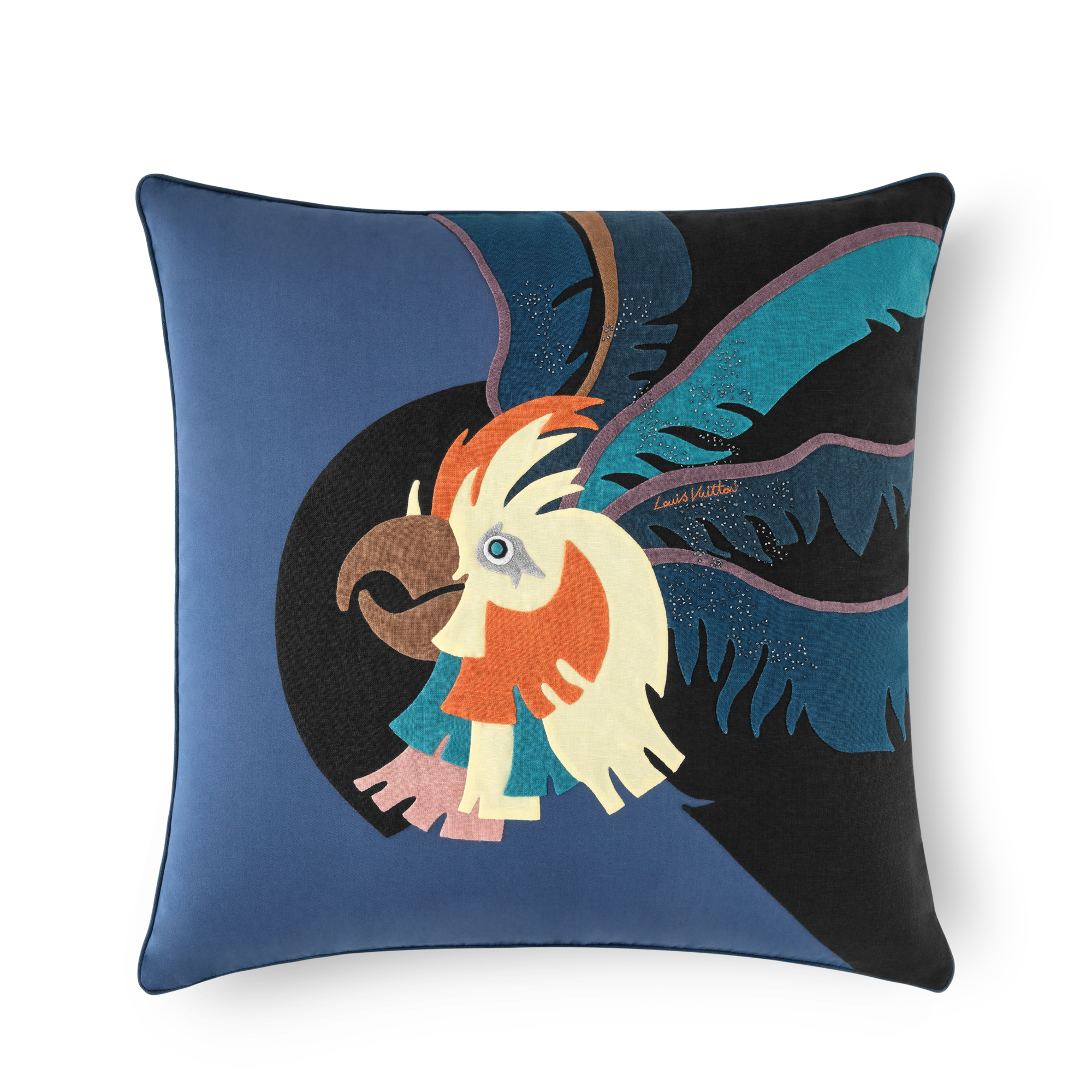 Home Textile Collection for Trunks, Travel and Home | LOUIS VUITTON